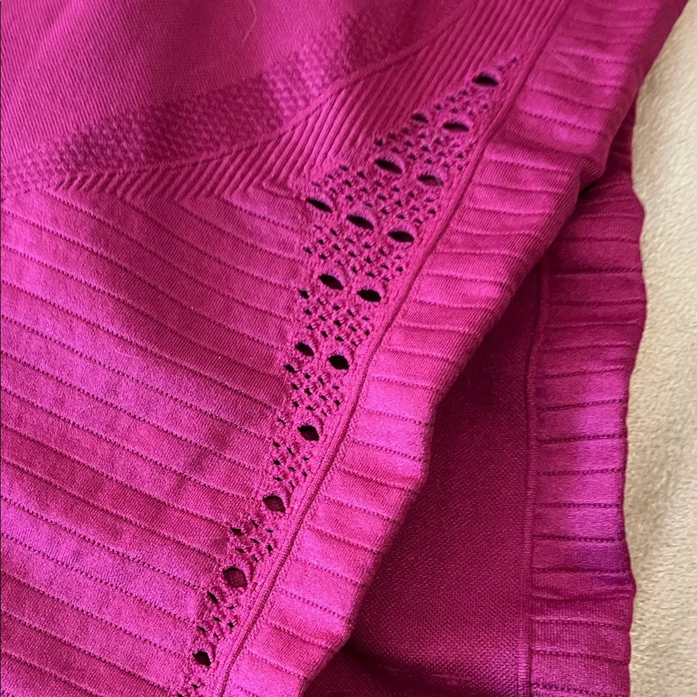 Gymshark Energy Seamless Cropped Leggings! - Picture 15 of 15